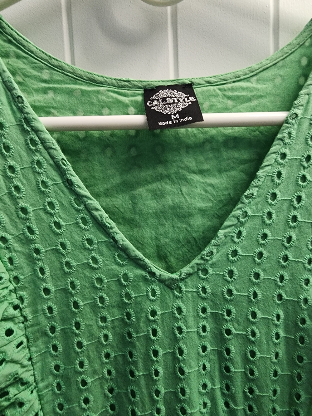 Casual V-Neck Eyelet Midi Dress in Green